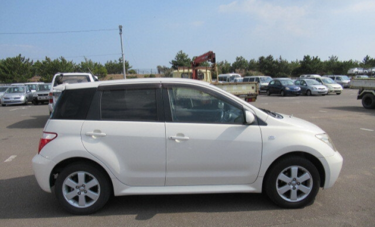 Toyota Ist